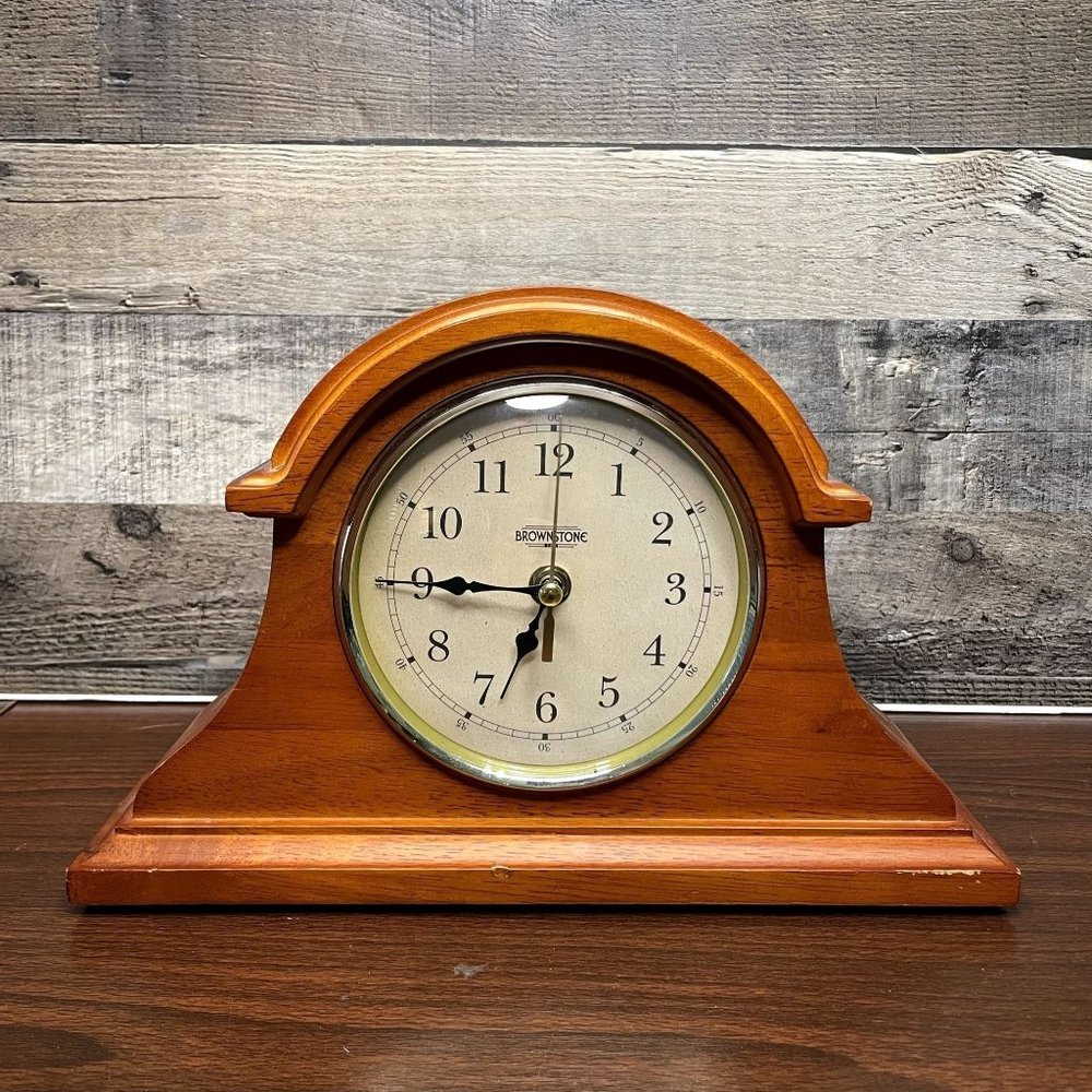 Brownstone LTD. Quartz Battery Operated Wood Tabletop Clock, Working